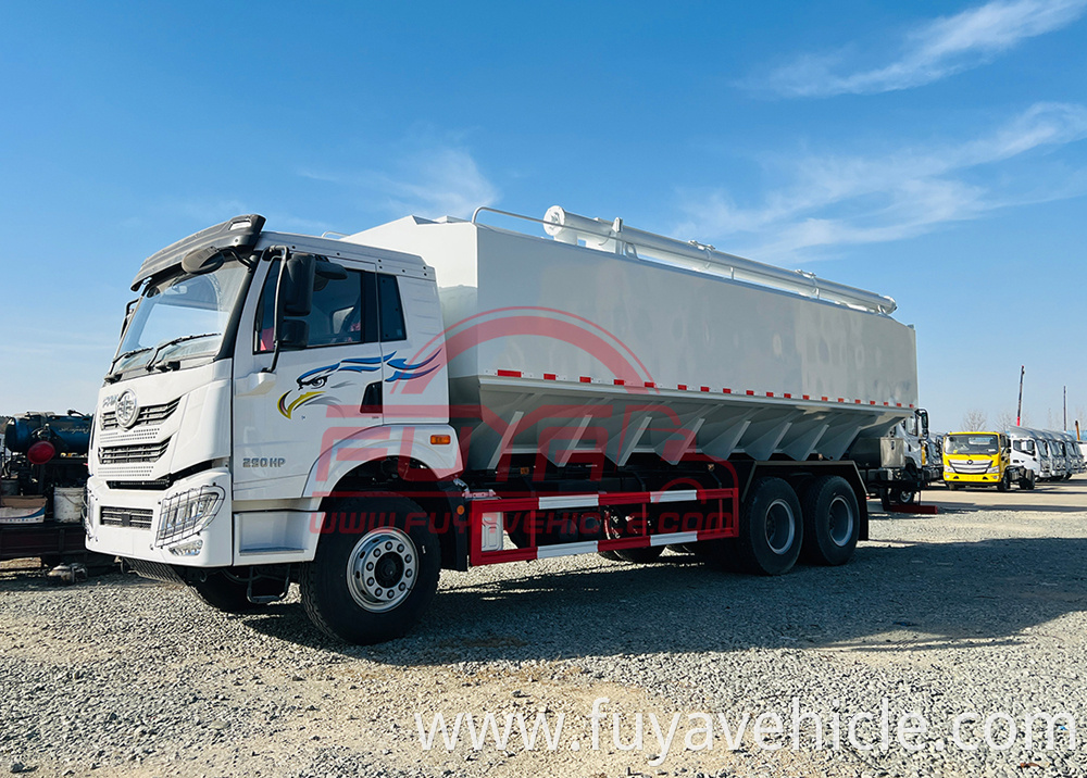 Bulk Feed Tank Truck 2